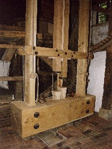 Instandsetzung der Ölpresse 2005